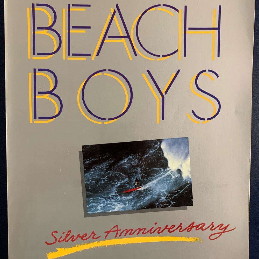 💓BEACH BOYS SILVER ANNIVERSARY VINTAGE COFFEE TABLE BOOK BY JOHN MILLWARD💓